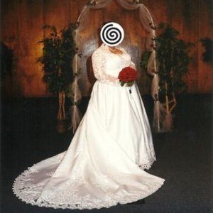 Size 24 White Victorian Wedding Dress